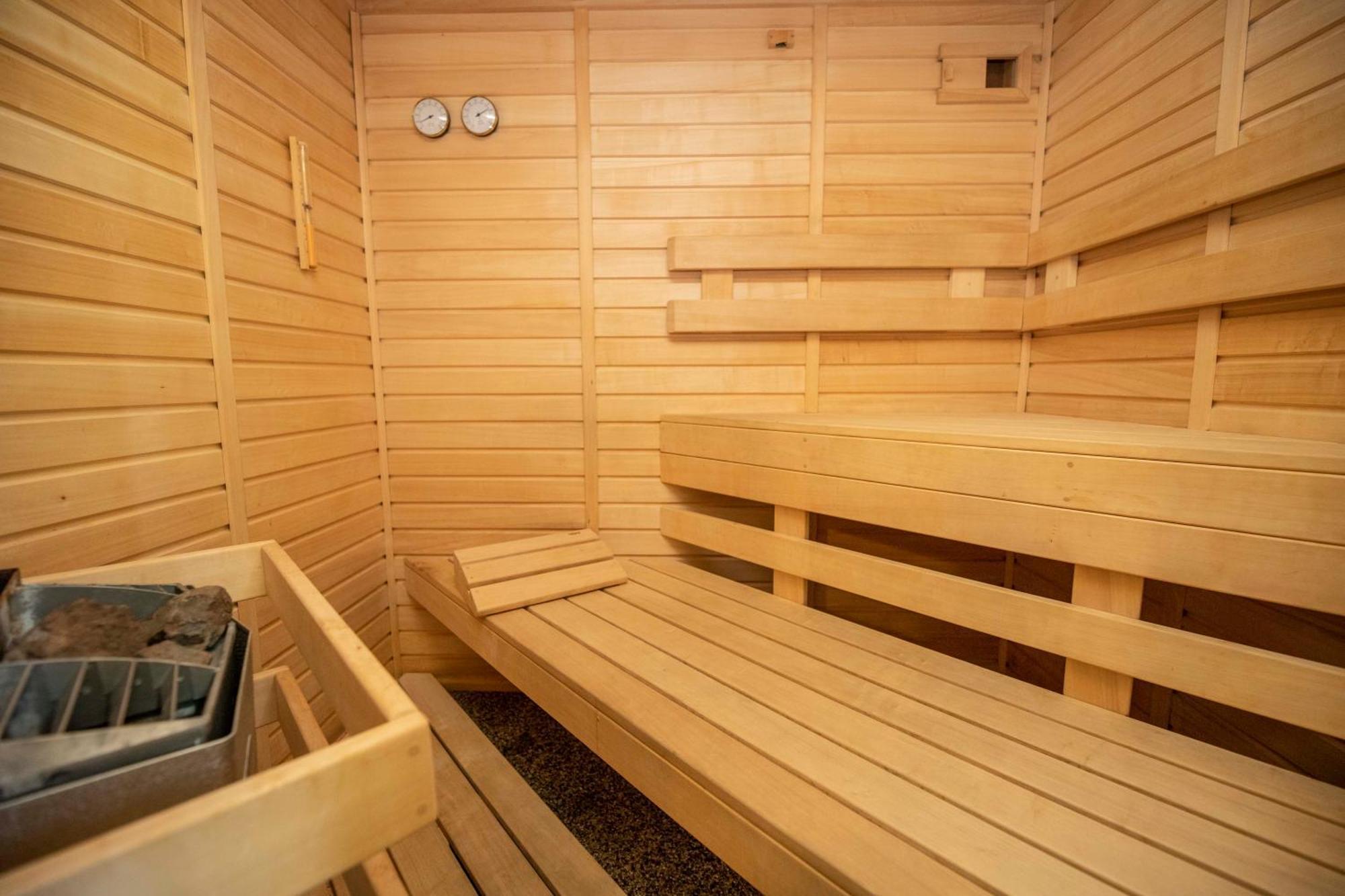 Parkhotel Skalni Mesto Йичин Экстерьер фото